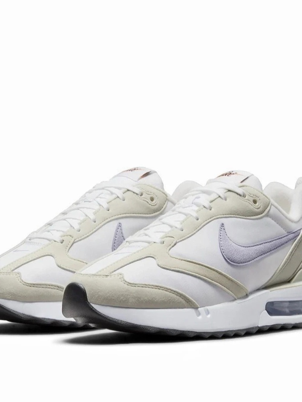 Women’s Nike Air Max Dawn size 10 light Bone Purple Dawn athletic shoes new